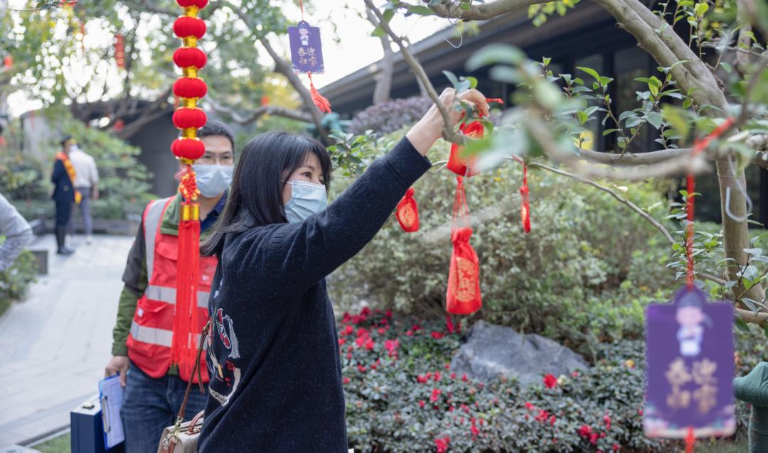 婚后拿到房产证,婚后拿到房产证的喜悦与挑战